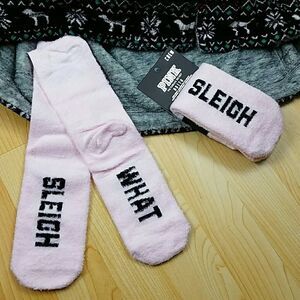 Pink Victoria's secret Fuzzy Socks NWT